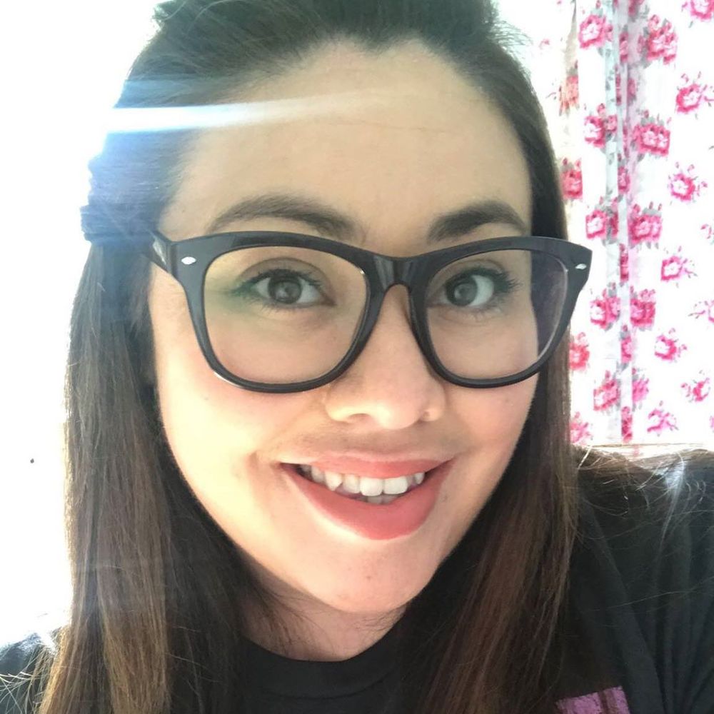 Meet your Posher, Estefania